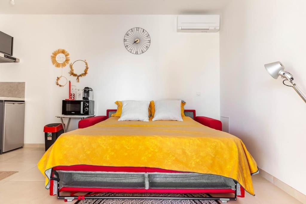 Studio Neuf Avec Acces Piscine Valergues Dış mekan fotoğraf
