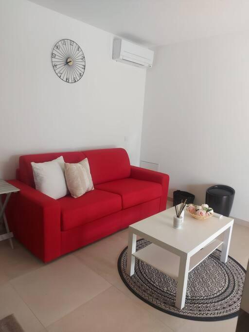 Studio Neuf Avec Acces Piscine Valergues Dış mekan fotoğraf