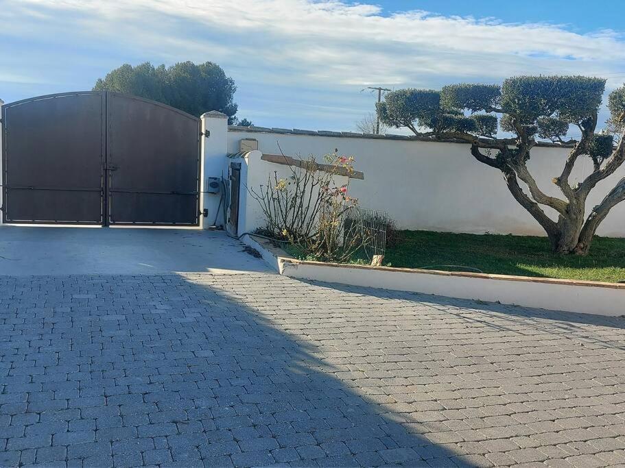 Studio Neuf Avec Acces Piscine Valergues Dış mekan fotoğraf