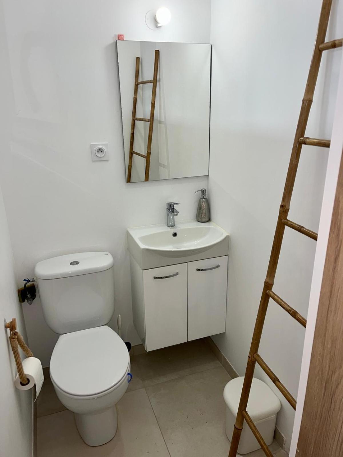 Studio Neuf Avec Acces Piscine Valergues Dış mekan fotoğraf