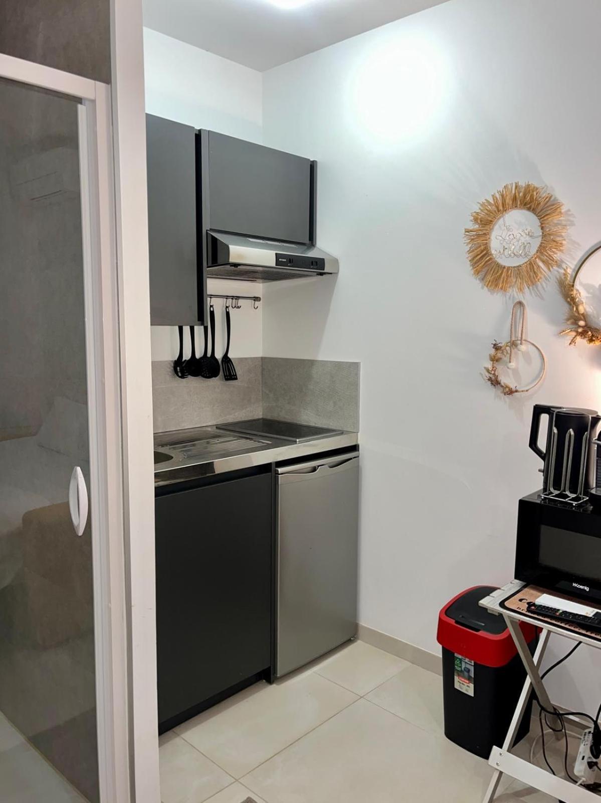 Studio Neuf Avec Acces Piscine Valergues Dış mekan fotoğraf